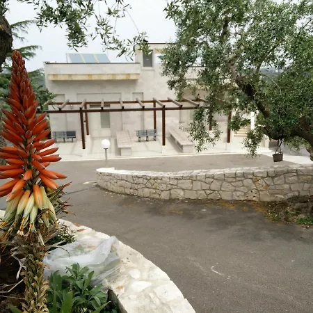 Alojamento de Acomodação e Pequeno-almoço La Collinetta Locorotondo