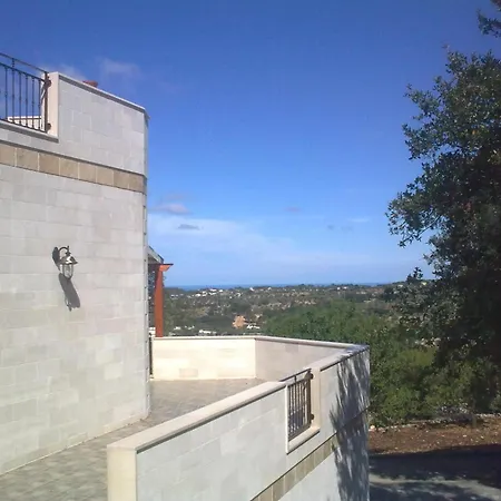 La Collinetta 3* لوكوروتوندو